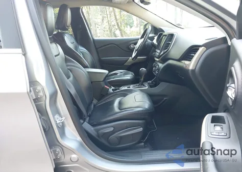 2017 Jeep Cherokee Latitude 4X4 from USA, damaged, VIN 1C4PJMCS2HW631714